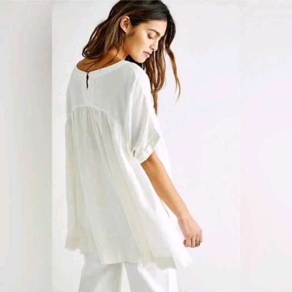 NWT We The Free Oversized White Babydoll Tunic Top with Frayed Hem - Size Large - Picture 3 of 11